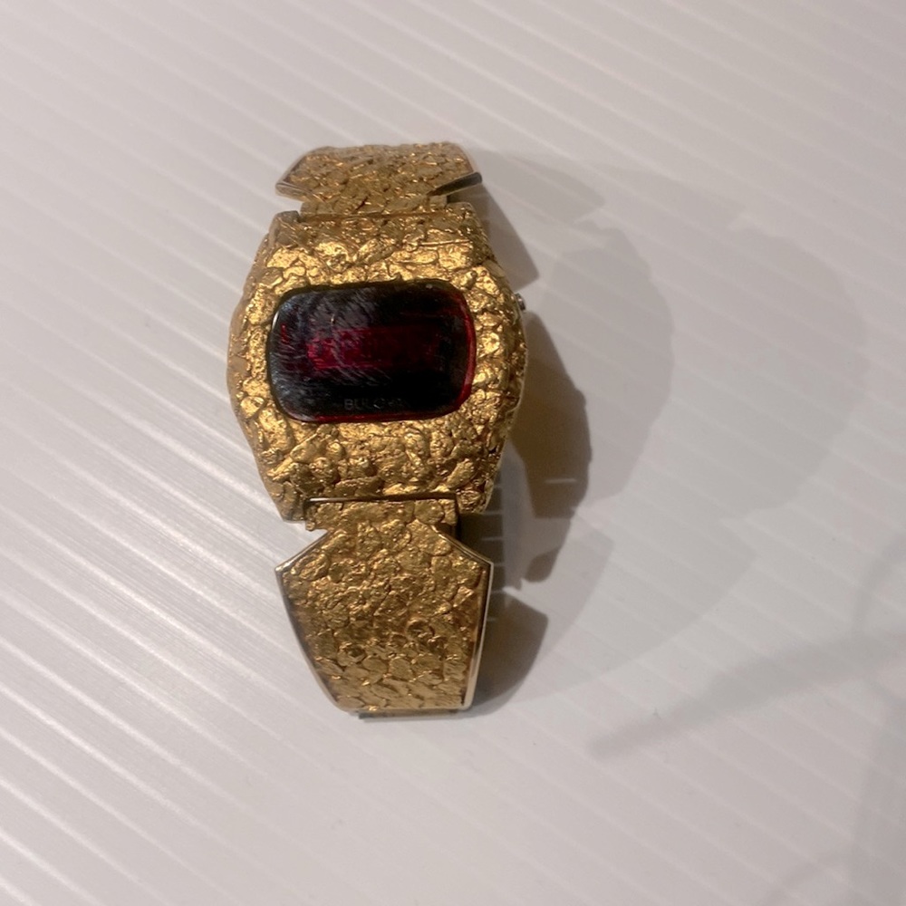 Gold * nugget digital watch !